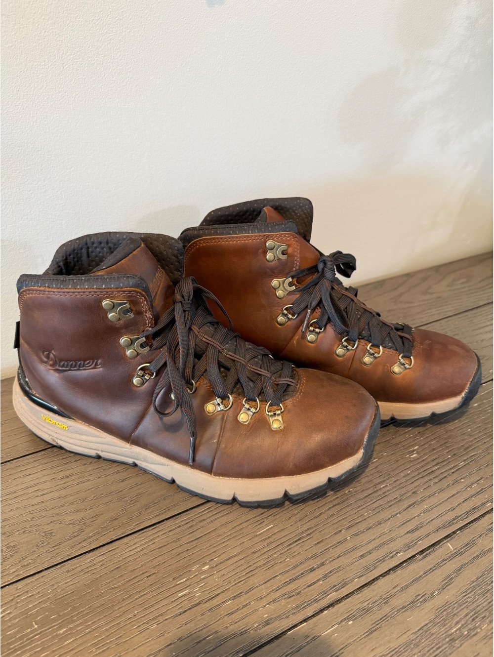Danner Brown Leather Hiking Boots Men’s Size 8.5